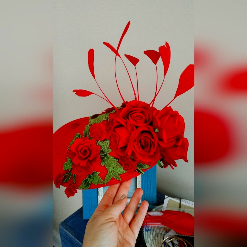 Derby hat / fascinator